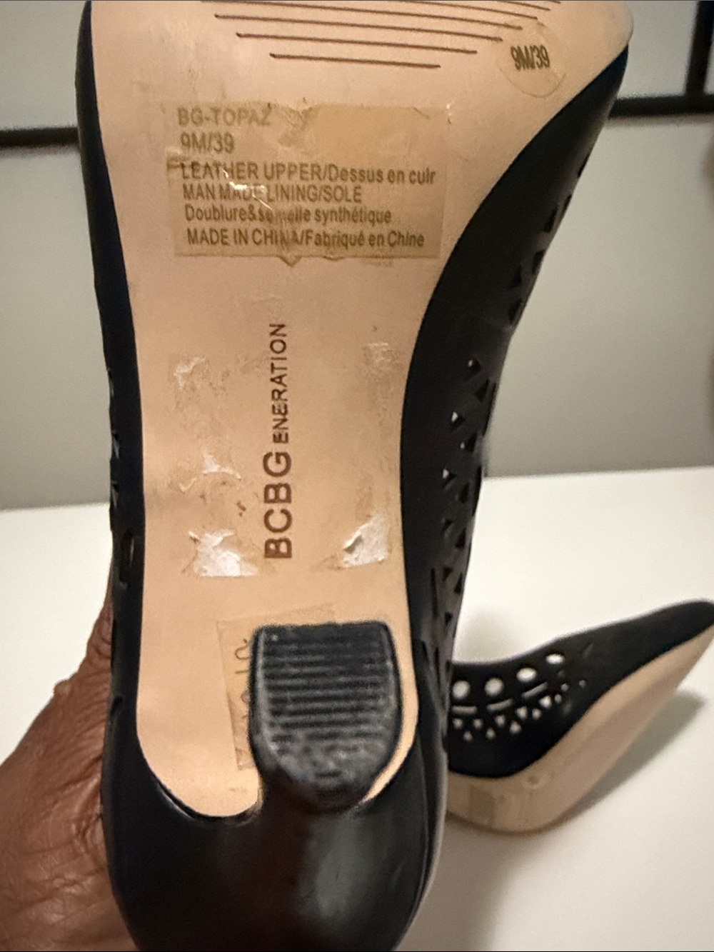 BCBGeneration Black Upper Leather Laser-Cut Pointed Toe Heels Size 9M/39 - Picture 8 of 15